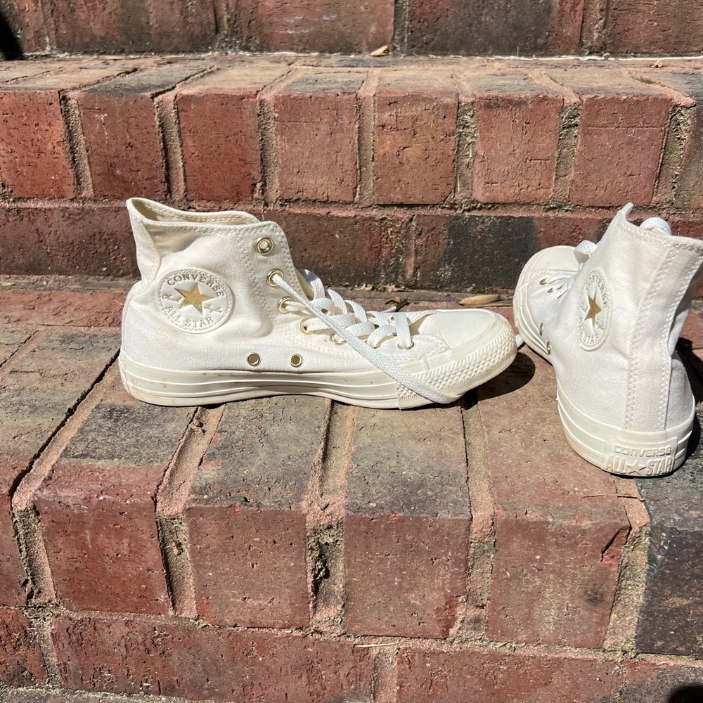 Women’s converse